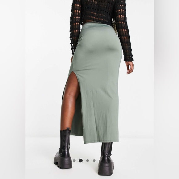 Ribbed midaxi skirt in khaki. - Picture 3 of 3